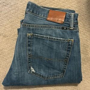 LUCKY BRAND Medium Wash 221 Original Straugh Jeans, Size 32x32